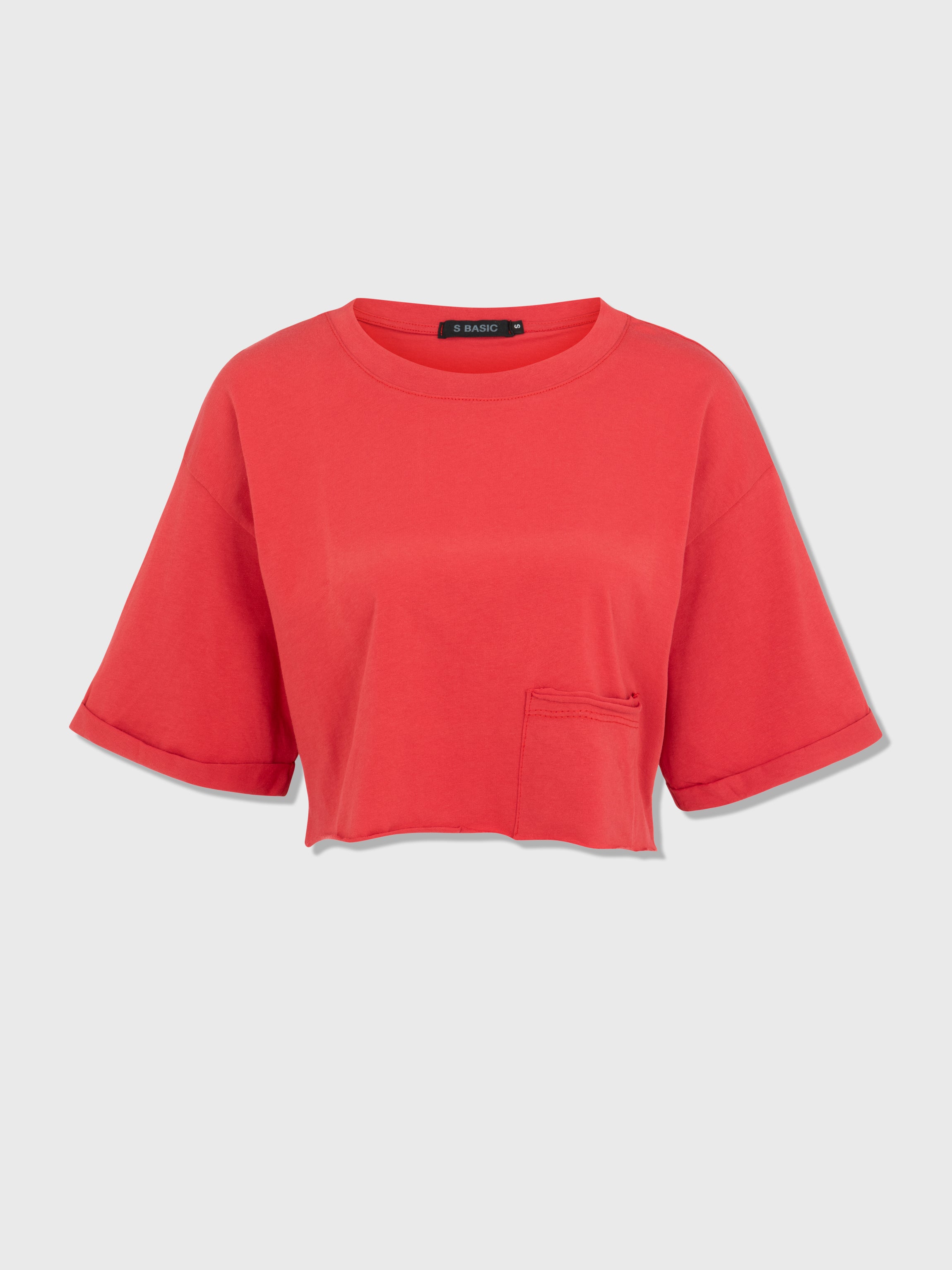 Nina crop | Red